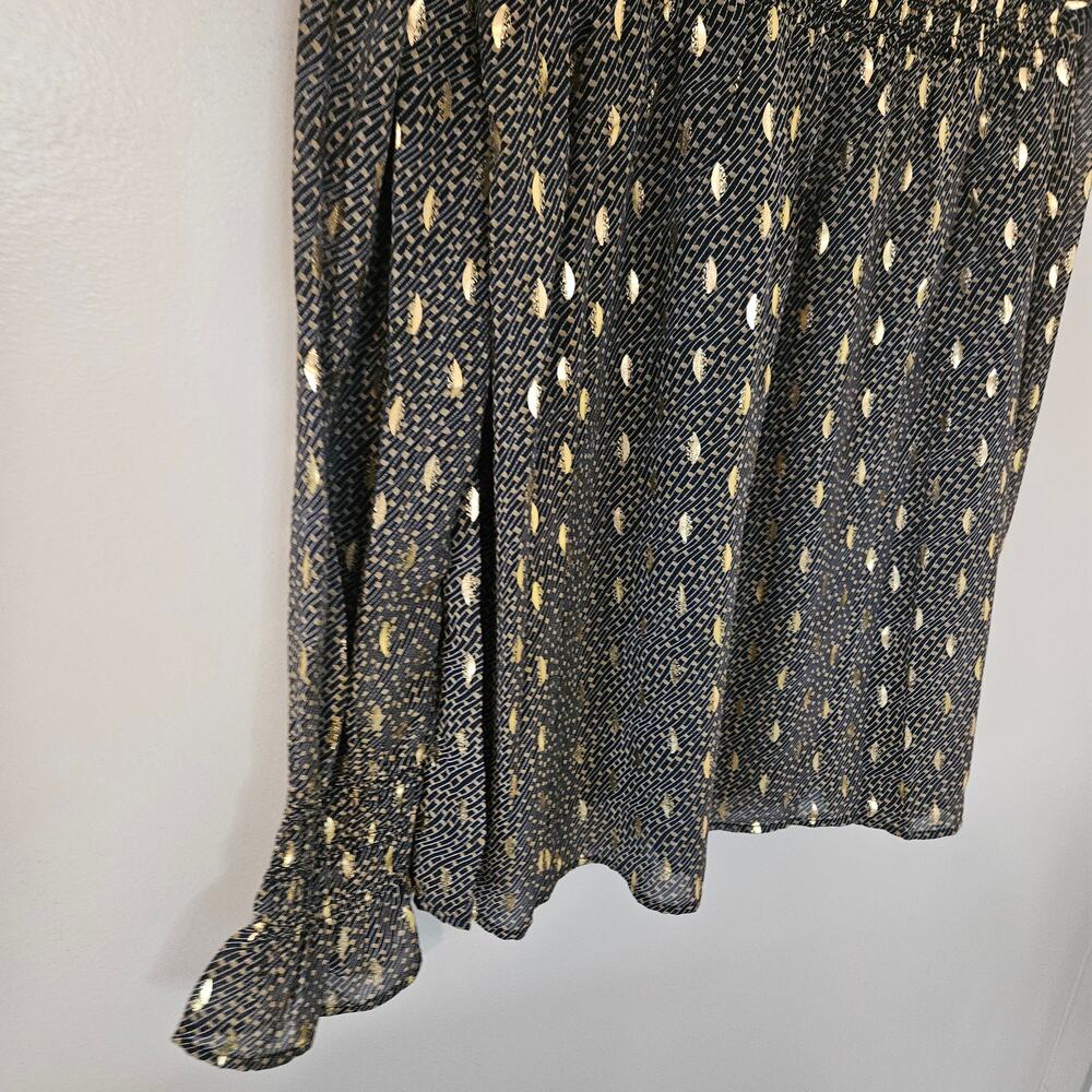 NWT Elan Metallic Foil Printed Smocked Blouse Sz Medium - Picture 13 of 14
